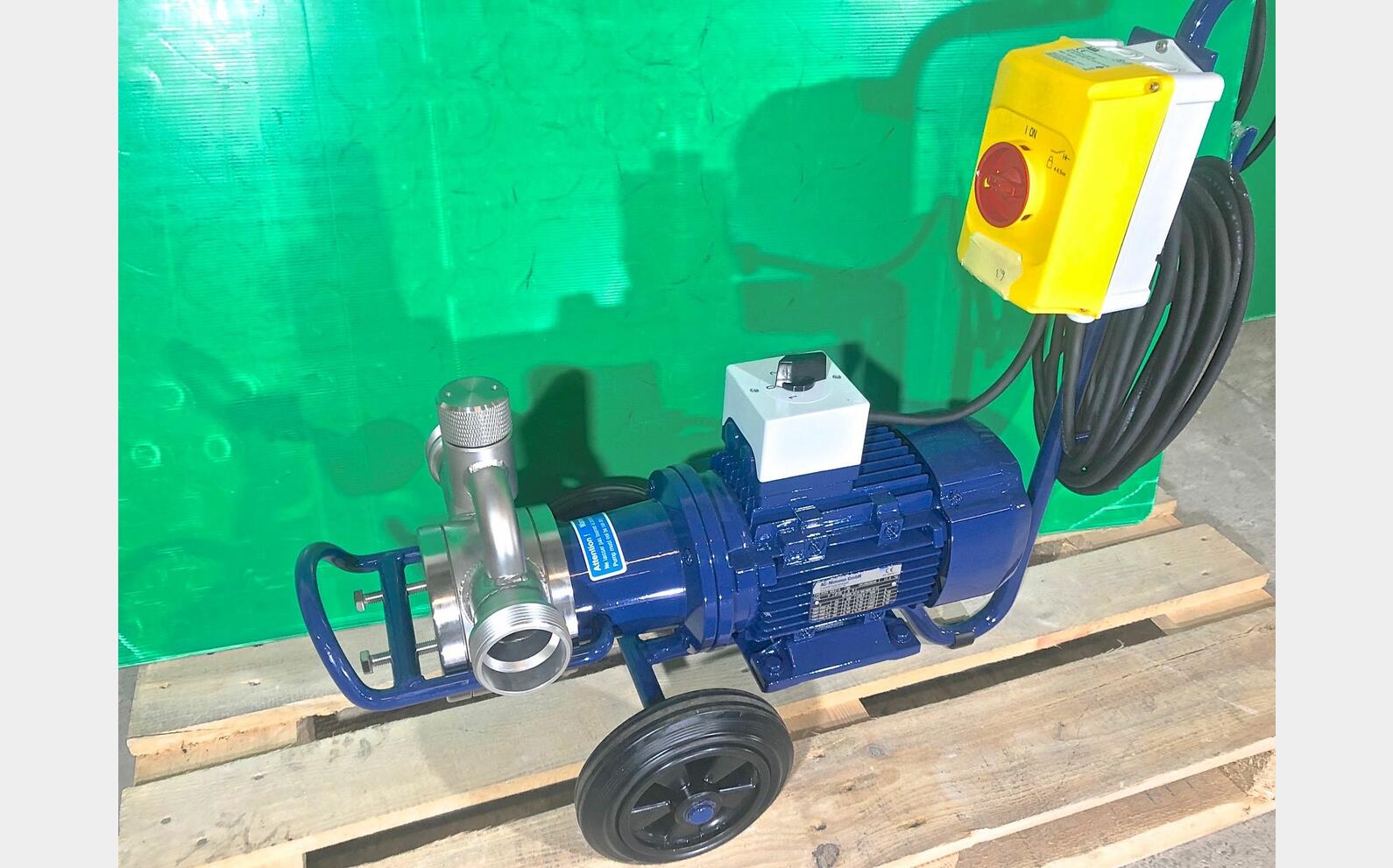 Pompe &agrave; impulseur inox 220 HL/h SCHNEIDER