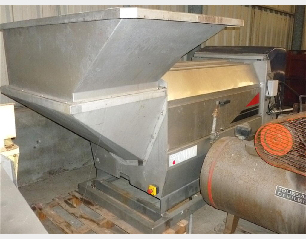 Egrappoir INOX - Marque : VASLIN-BUCHER