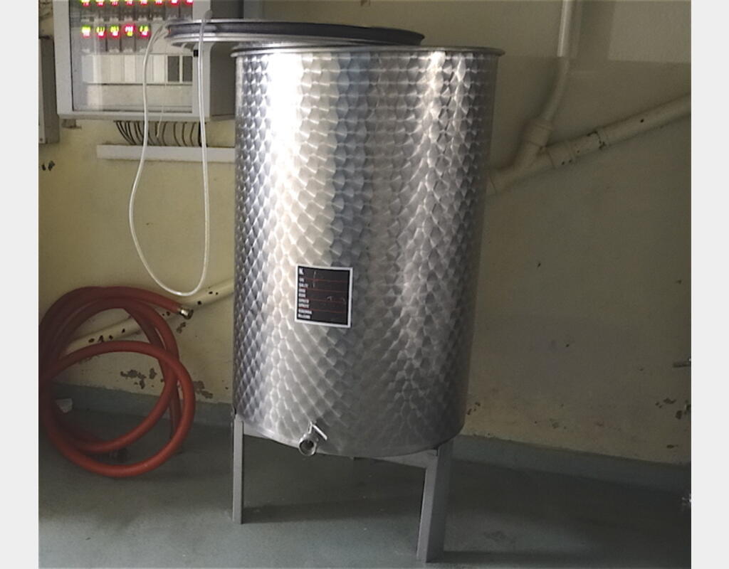 Cuve à chapeau flottant en INOX 304 - Volume : 500 litres