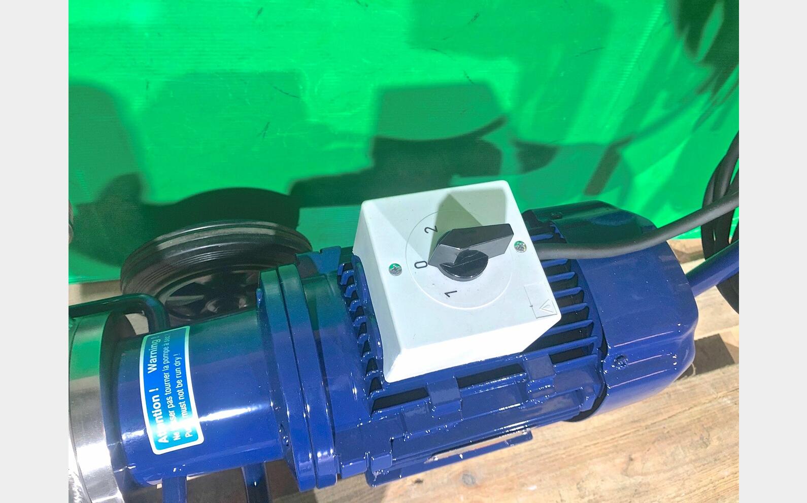 Pompe &agrave; impulseur inox 220 HL/h SCHNEIDER