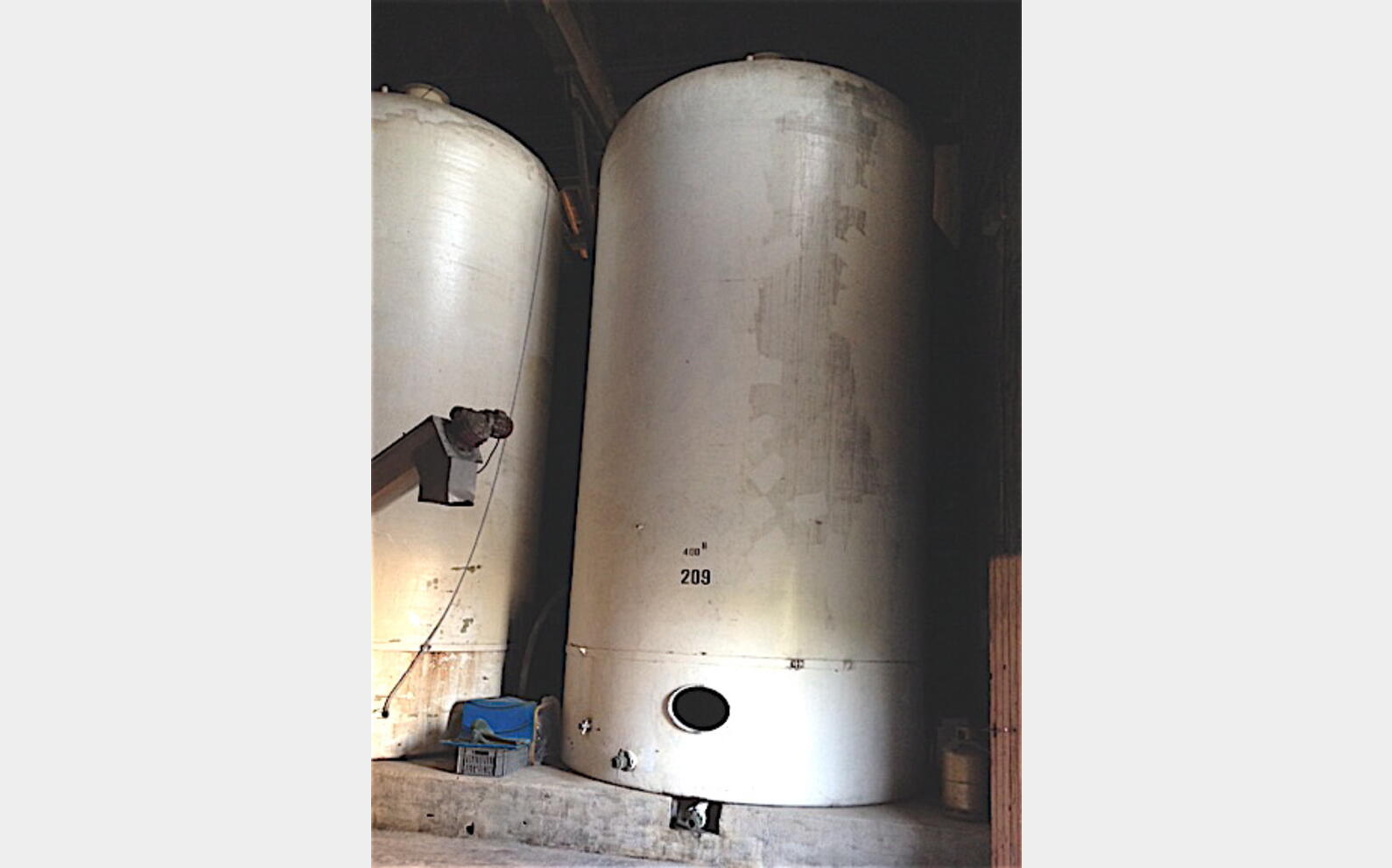 Cuve fibre cylindrique verticale fond plat