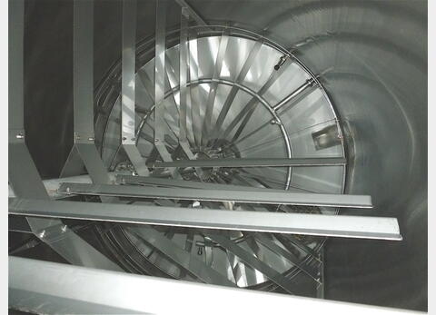 Cuve INOX 316 agit&eacute;e isol&eacute;e avec jacquette Volume : 200 hecto (20.000 litres)
