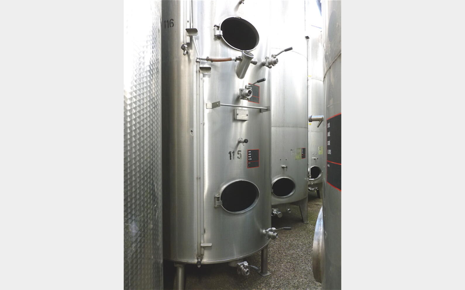 Cuve stockage INOX 316 sur pieds Agroalimentaire Marque : PIERRE GUERIN