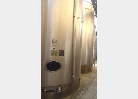 Cuve INOX 316 sur socle avec drapeau - Volume : 324 hecto (32400 litres)