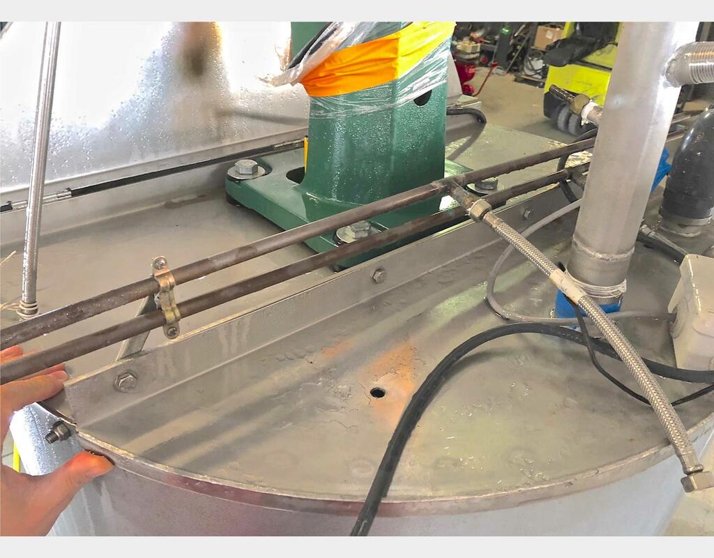 Réacteur en inox 316L avec agitateur - Volume : 600 litres