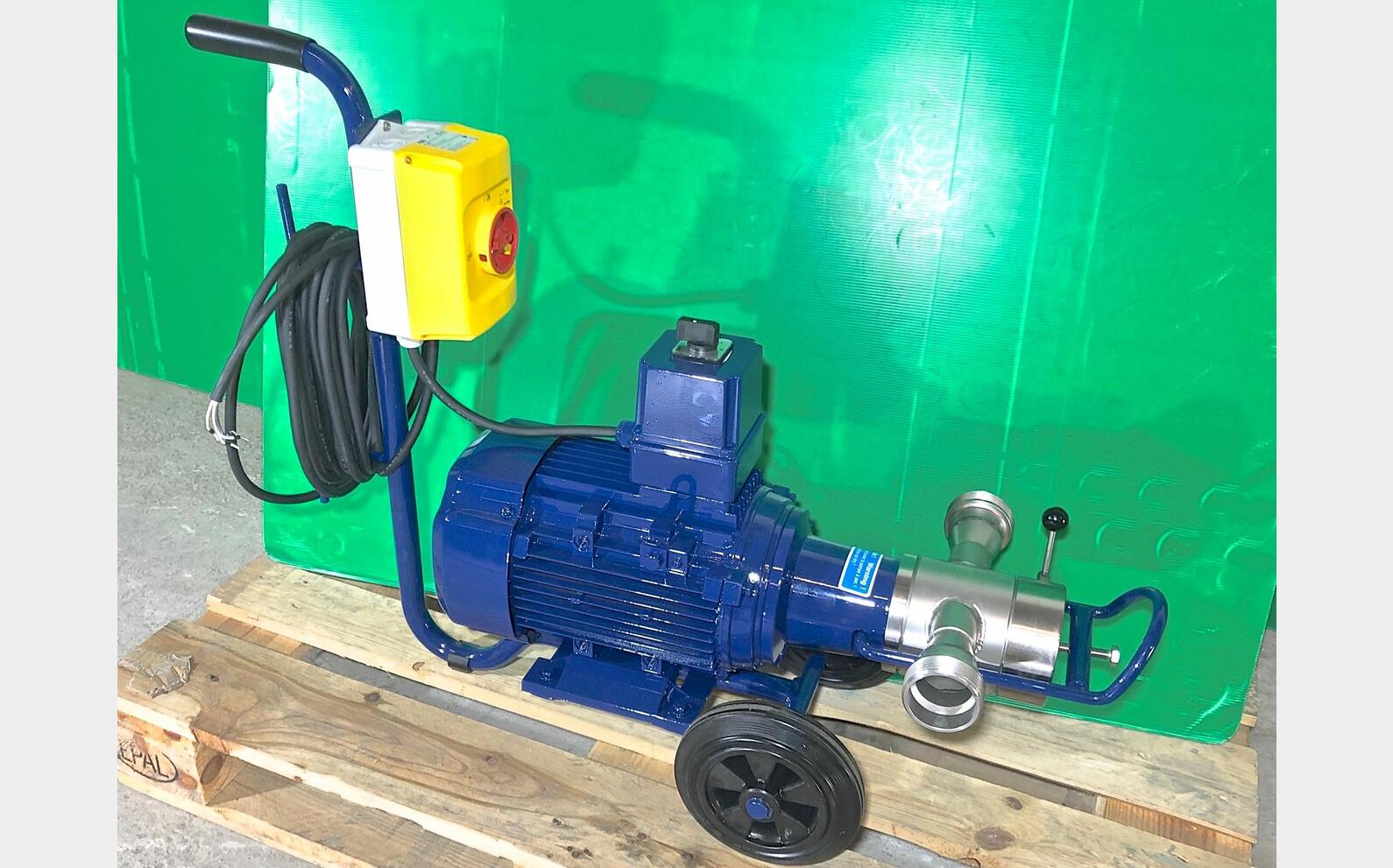 Pompe &agrave; impulseur inox - Bypass 80 &agrave; 160 HL/h SCHNEIDER