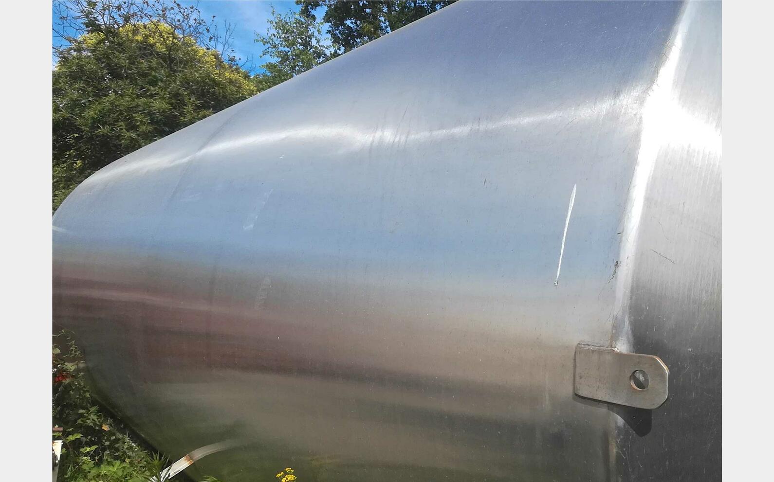 Cuve agit&eacute;e inox