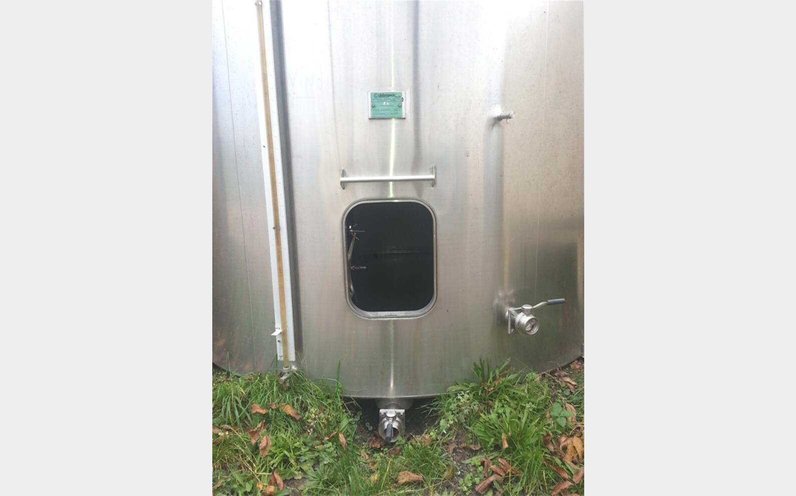 Cuve Inox 316  ferm&eacute;e de 350 hls