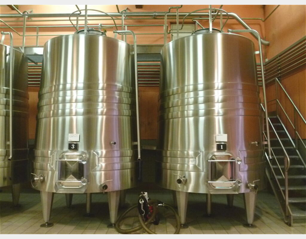 Cuve vinification INOX 304 tronconique - Volume : 87,3 hecto (8730 litres)
