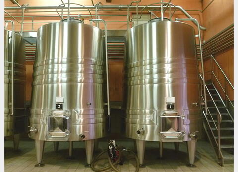 Cuve inox tronconique sur pieds Ann&eacute;e : 1999 Marque : PIERRE GUERIN