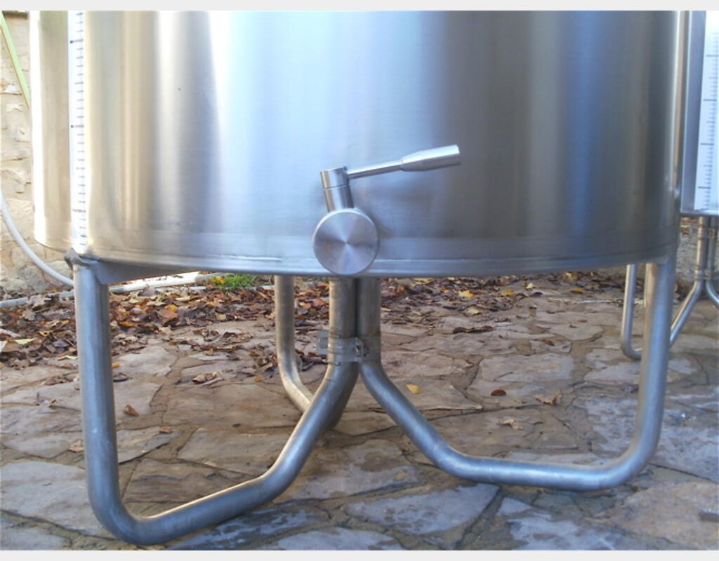 Cuve Inox fond plat à chapeau flottant - avec socle  inox - Capacité : 1000 L