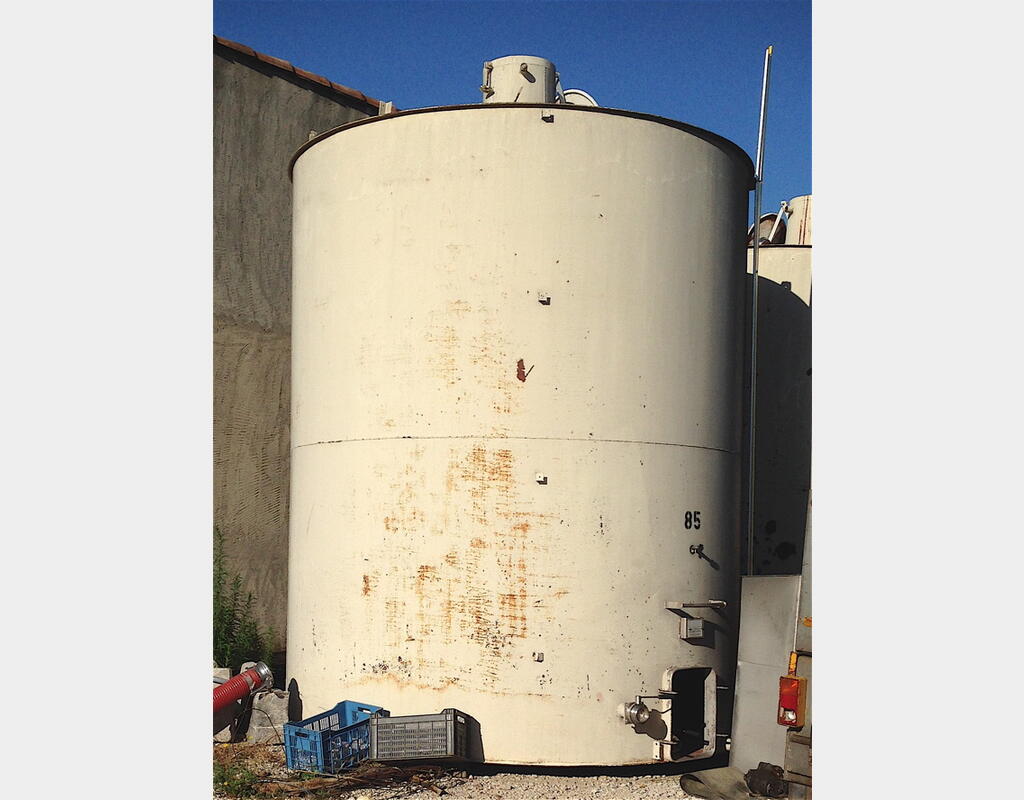 Cuve Acier Emaill&eacute; fond plat Volume : 260 hecto (26000 litres)