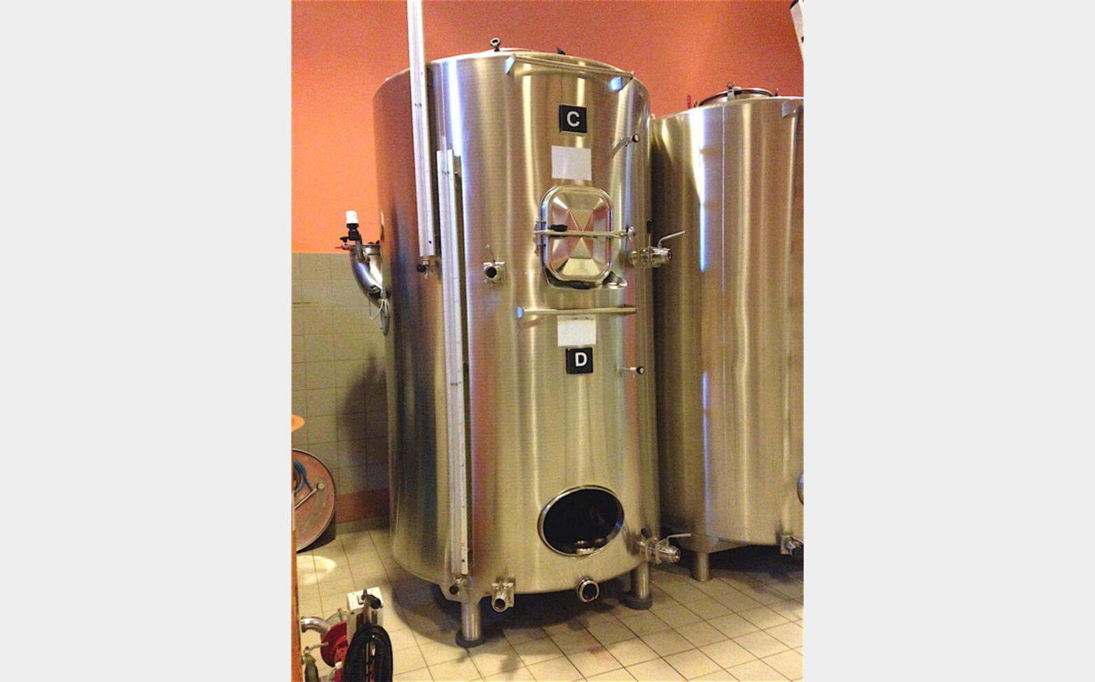 Cuve inox compartiment&eacute;e 20 + 30 hls.