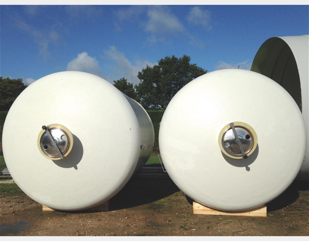 Cuve vinicole polyester - Volume : 300 hl (30000 litres)