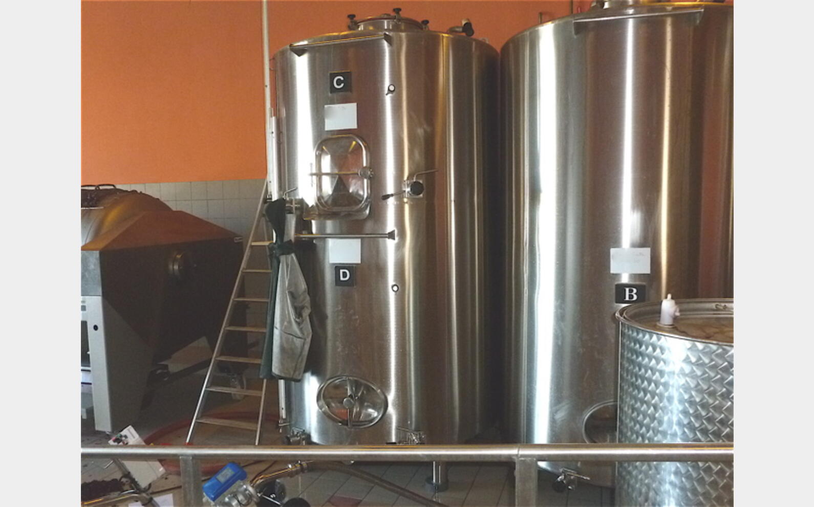 Cuve inox compartiment&eacute;e 20 + 30 hls.