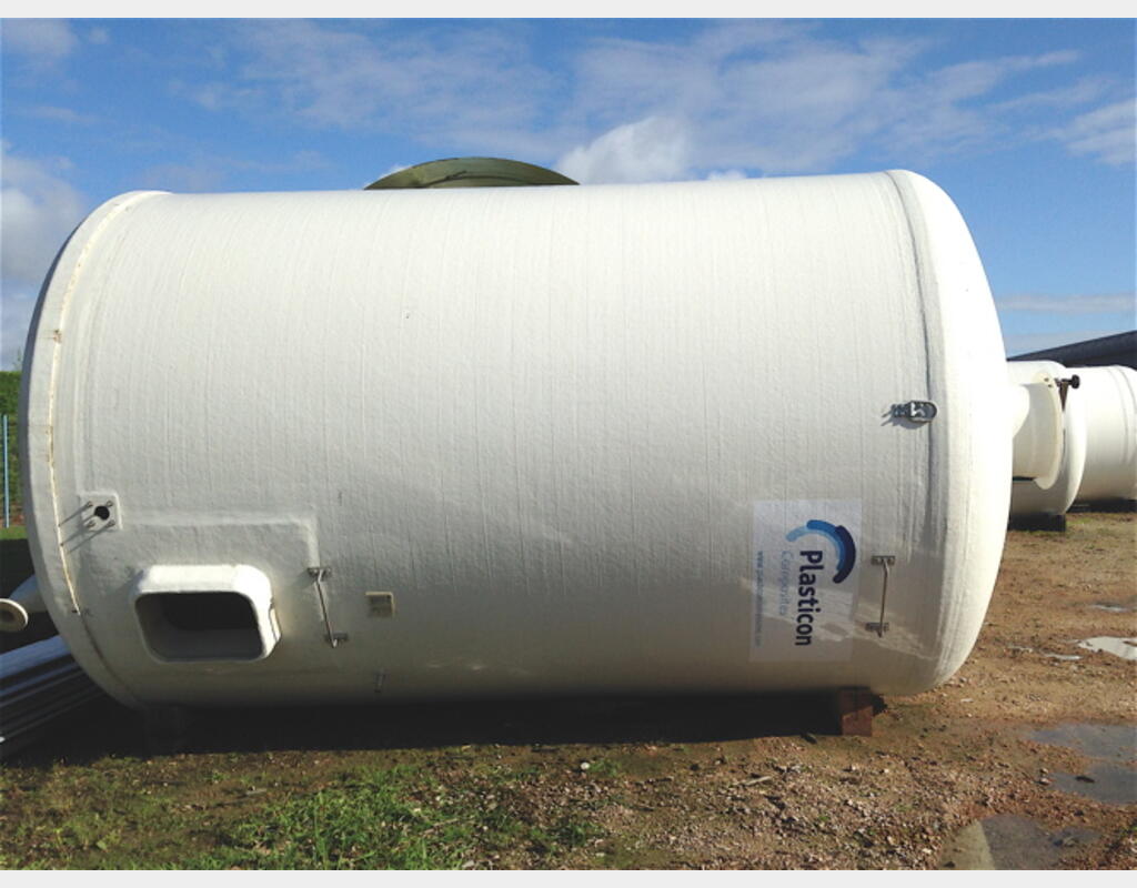 Cuve vinicole polyester - Volume : 300 hl (30000 litres)