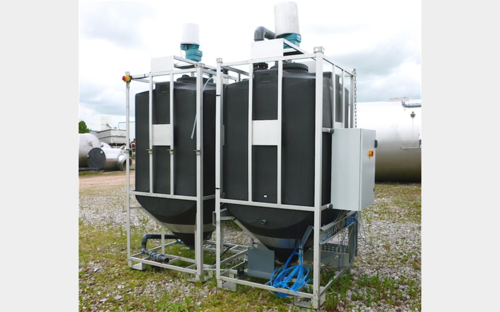 cuve m&eacute;lange PEHD Volume : 2080 litres