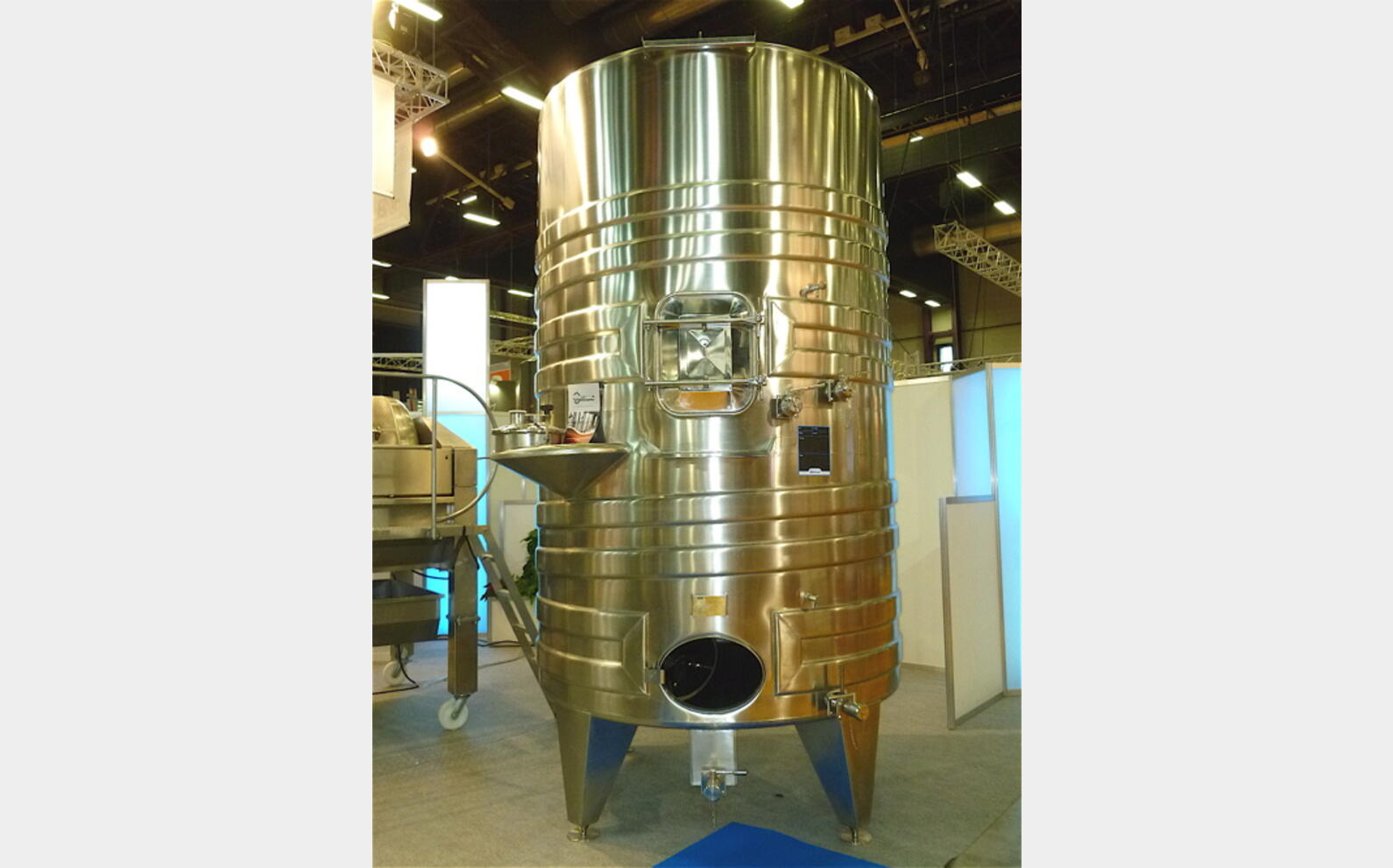 Cuve INOX compartiment&eacute;e MATERIEL NEUF