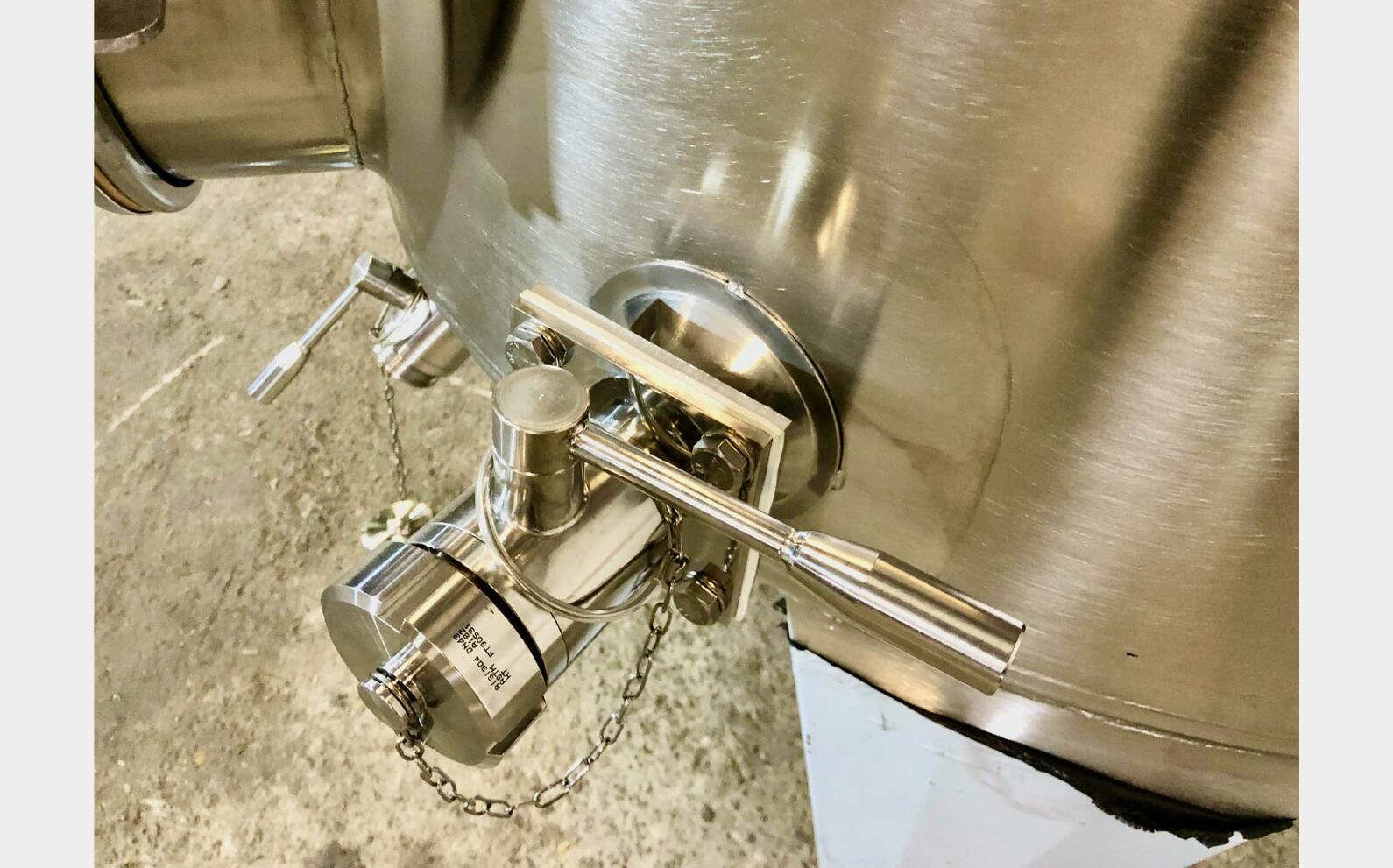 Cuve inox 304 - Circuit nid d'abeilles 10.9 HL (1 096 litres) ARSILAC