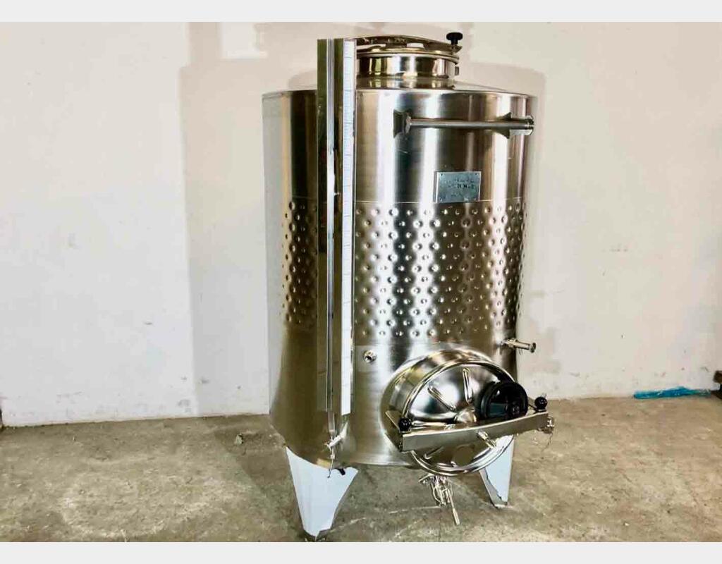 Cuve inox 304 thermor&eacute;gul&eacute;e fond bomb&eacute; sur pieds 10.9 HL (1 096 litres) ARSILAC