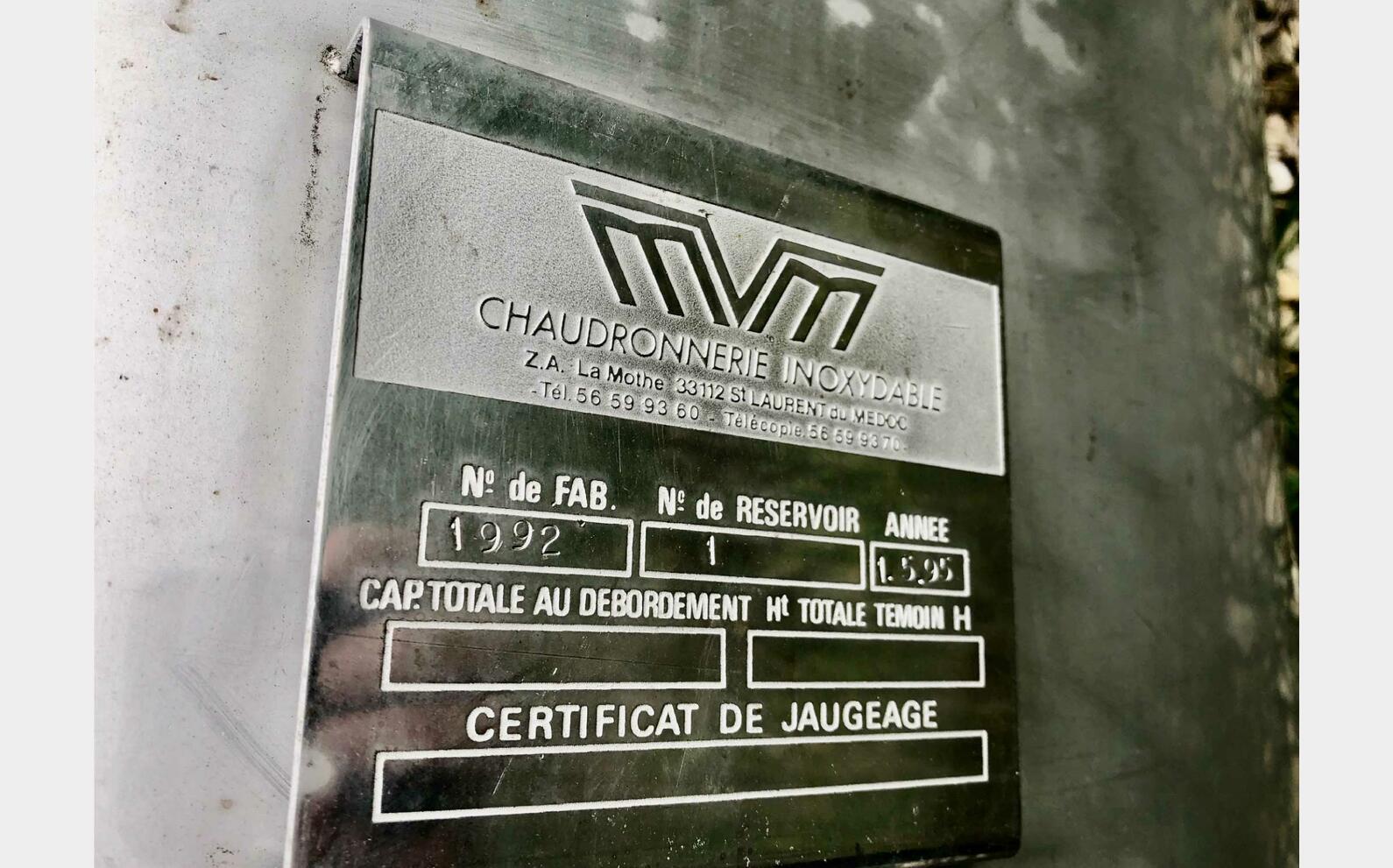 Closed stainless steel tank 50 HL (5 000 liters)