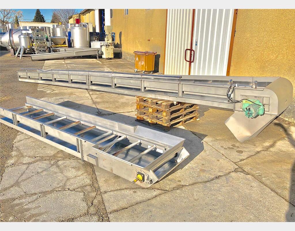 Tapis a tasseaux Bucher TR800 - Longueur 14métres