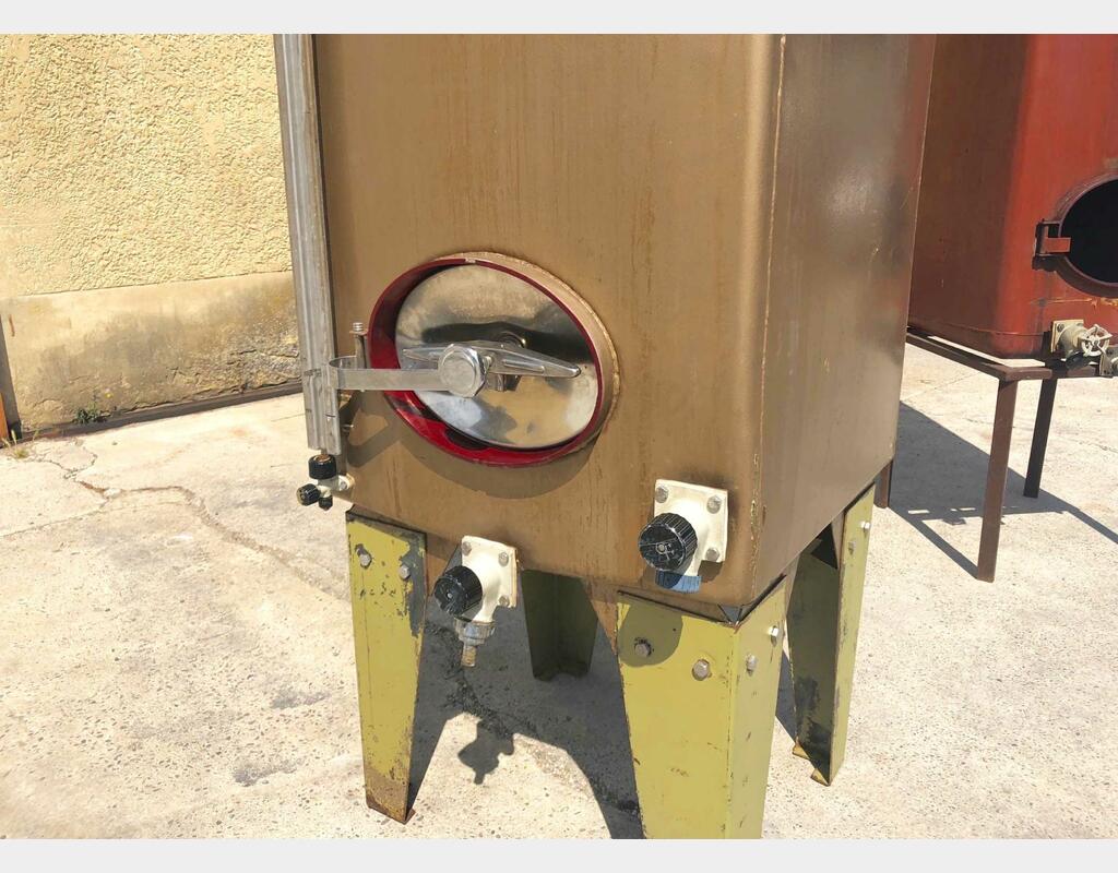 Cuve stockage acier - Volume : 1100 litres
