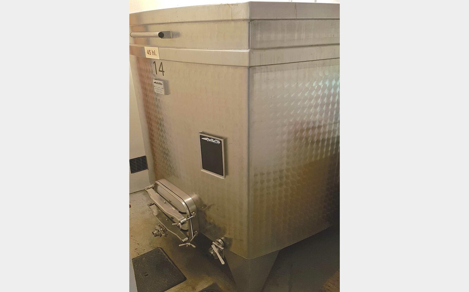Cuve inox 90 hls de vinification Marque : GIROUX