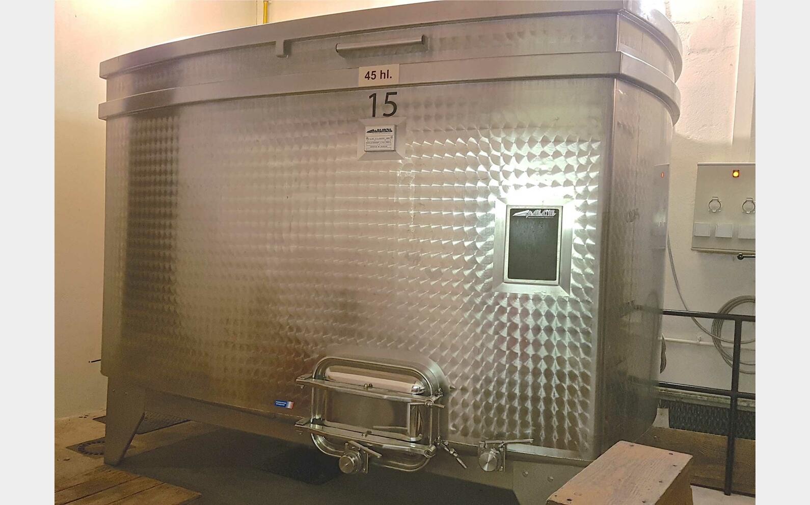 Cuve inox 90 hls de vinification Marque : GIROUX