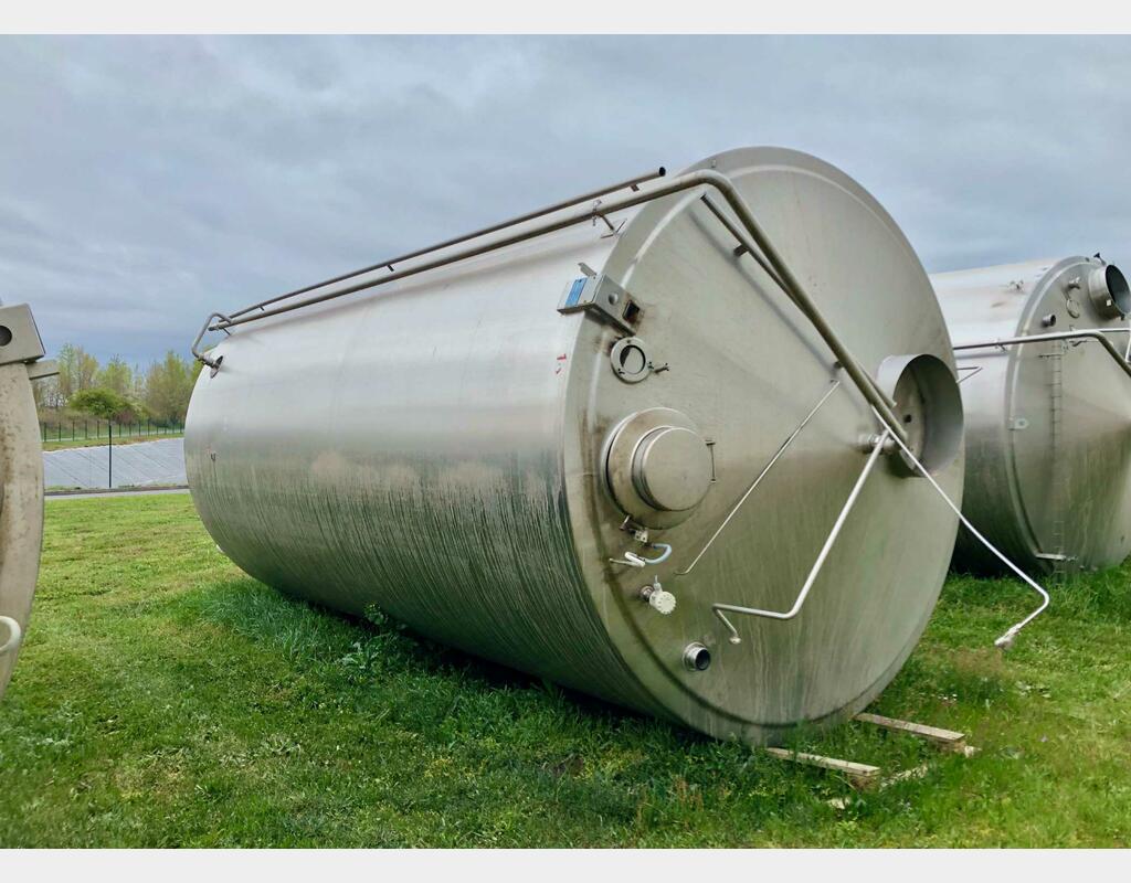 Insulated stainless steel tank - Storage