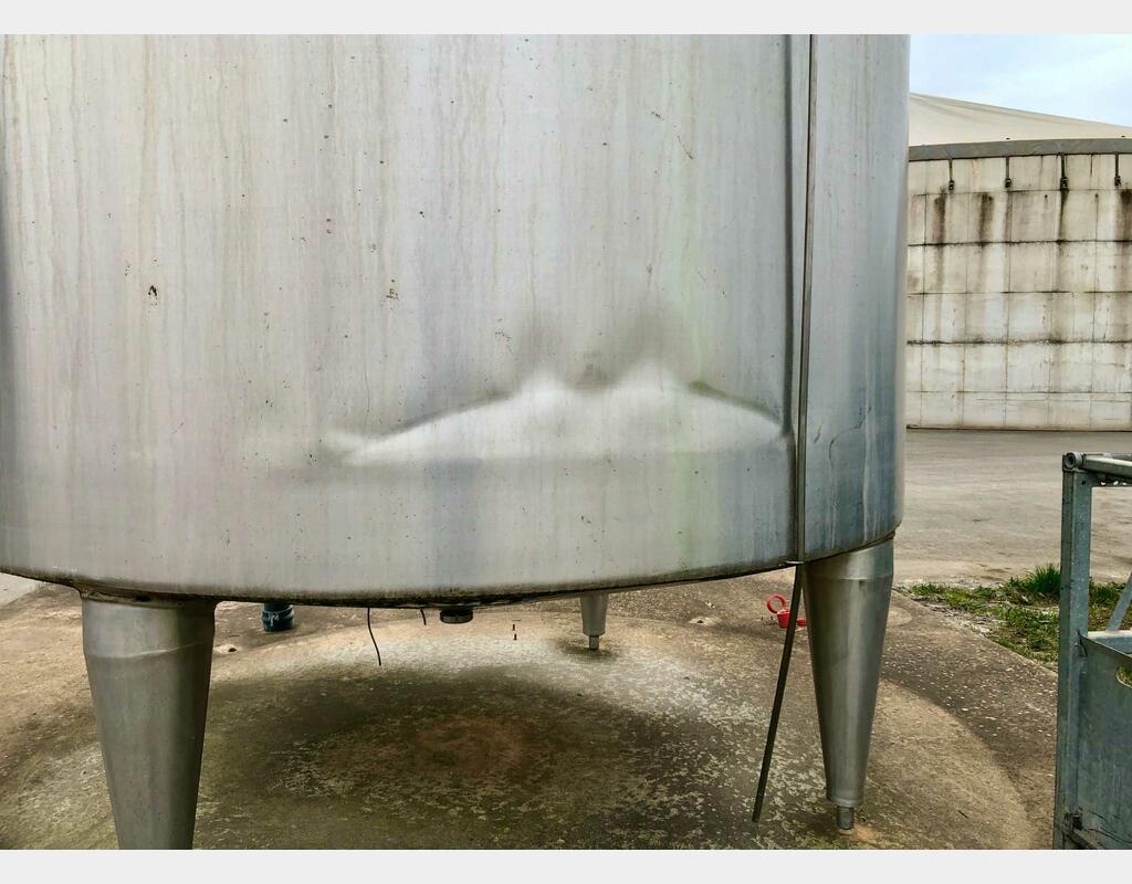 Insulated stainless steel tank - Storage