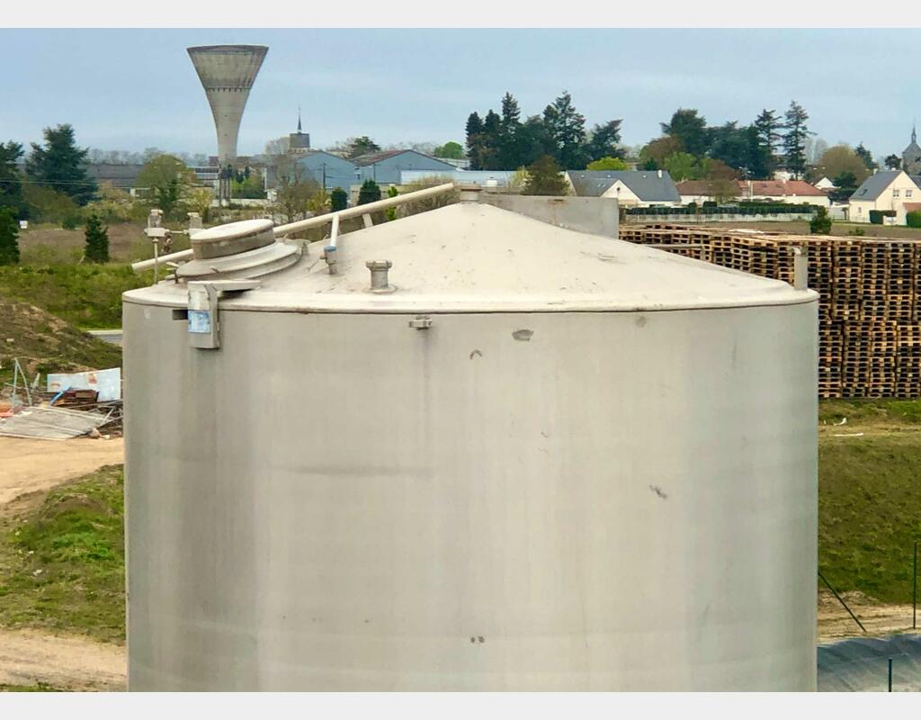 Insulated stainless steel tank - Storage