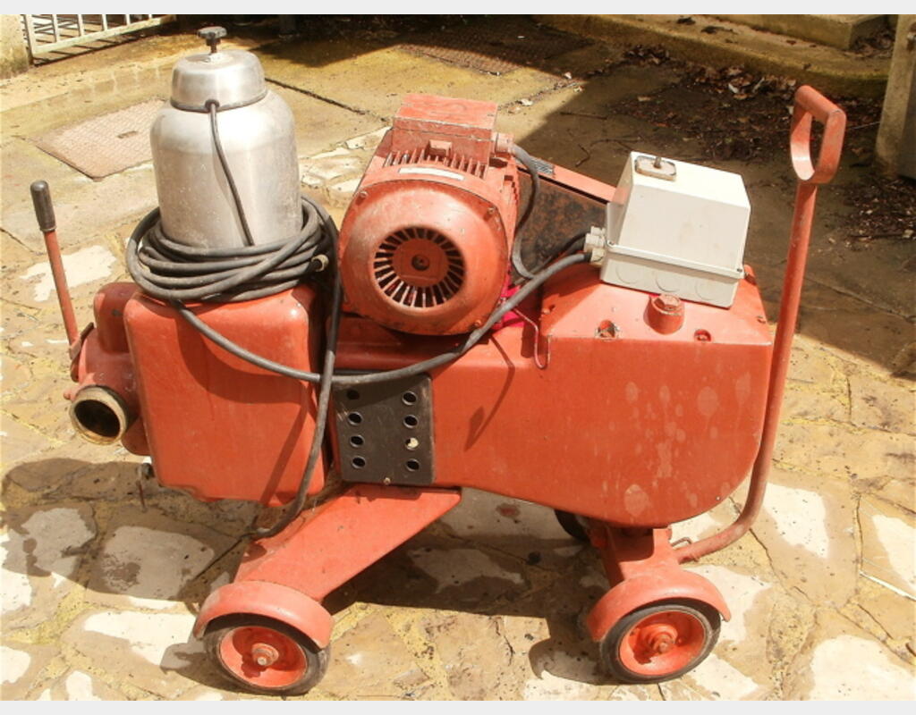 Pompe &agrave; piston - Mod&egrave;le E200