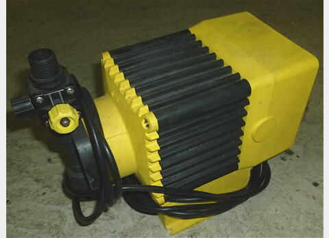 Pompe doseuse type LMI Type : LMI