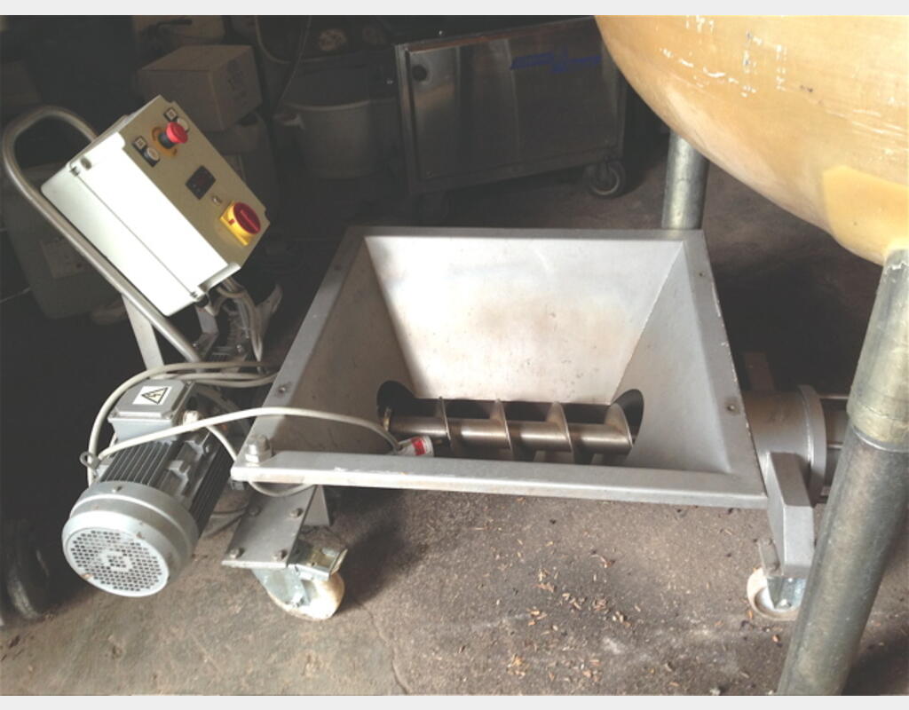 Pompe &agrave; vendange queue de cochon