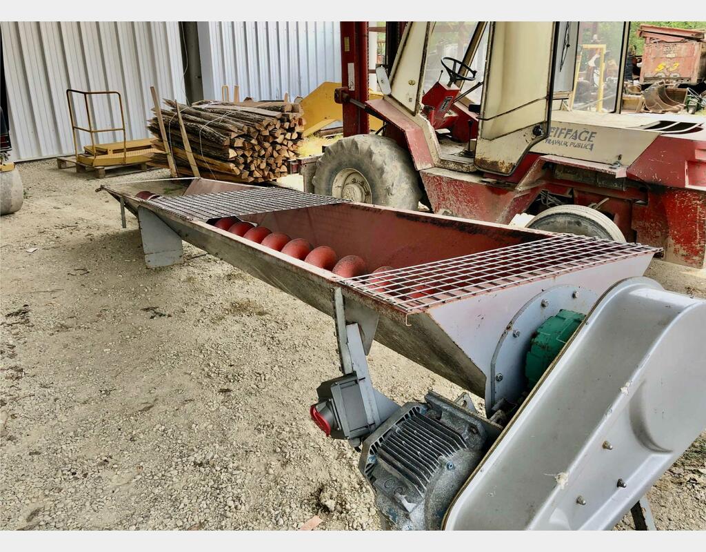 Auger with trough
