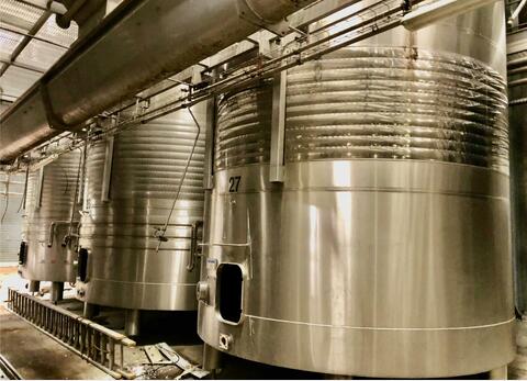 Compartmented stainless steel tank - (359 + 360 HL)