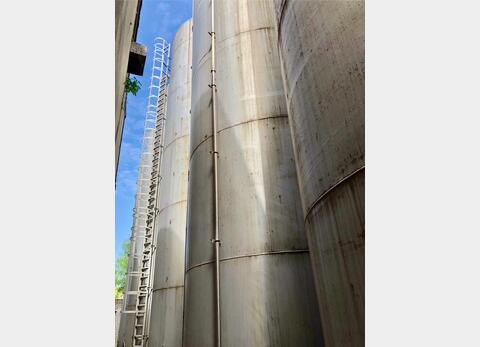 Cuve acier rev&ecirc;tu - Sur pieds 720 HL (72 000 litres)