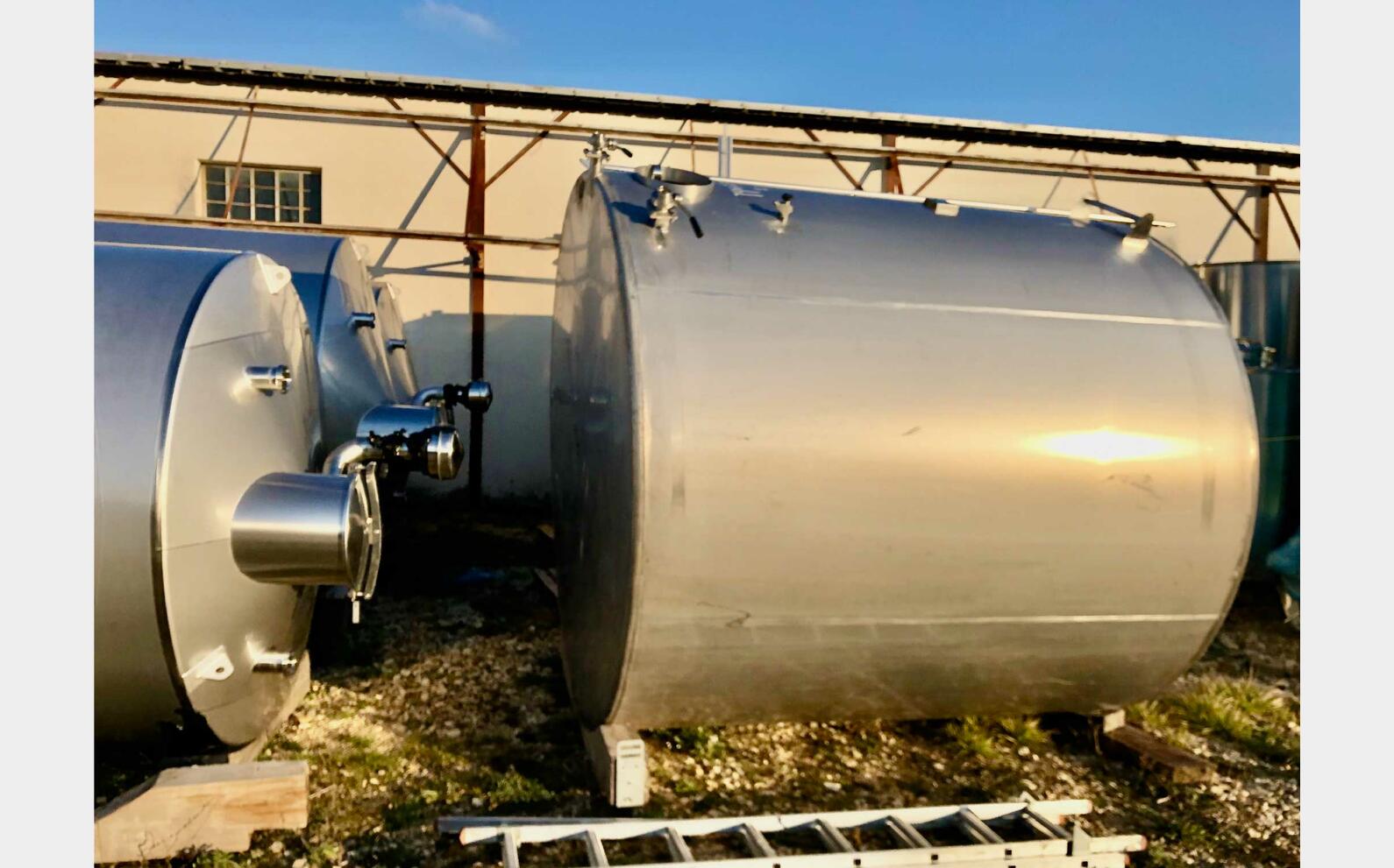 304 stainless steel tank - Flat bottom 120 HL (12 000 liters) CTI