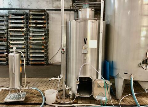 Stainless steel tank - Storage  23 HL (2 300 liters) PIERRE GUERIN