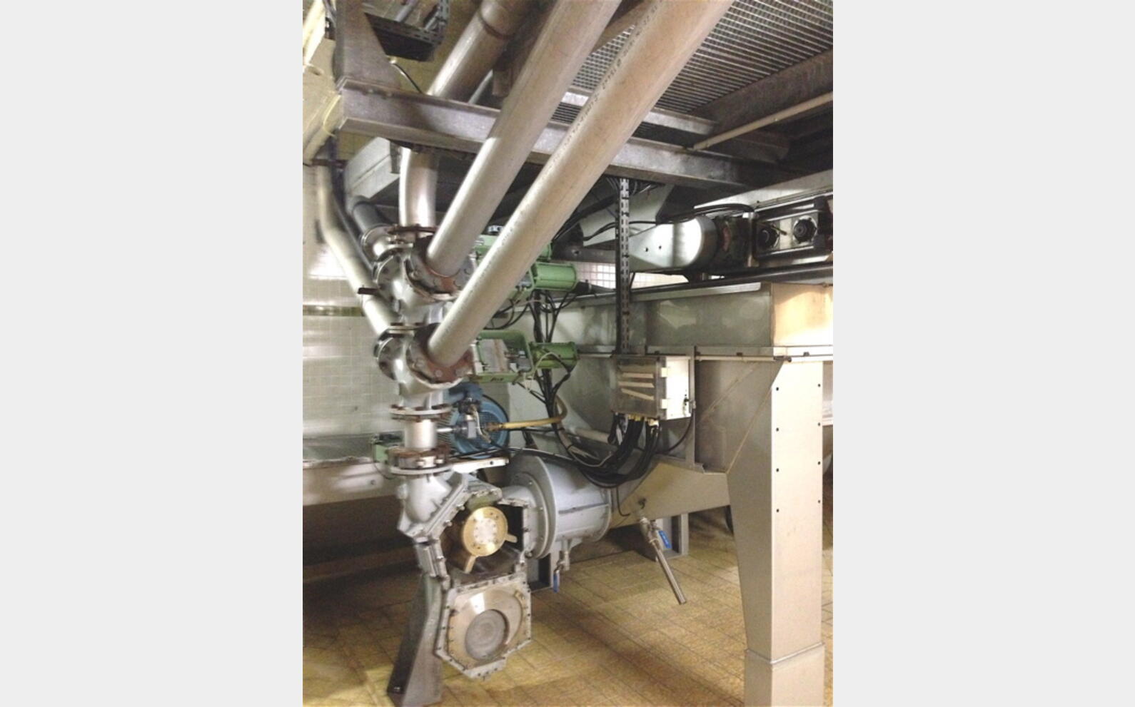conquet &agrave; marc apr&egrave;s &eacute;grappoir 3000 litres Volume : 3000 litres