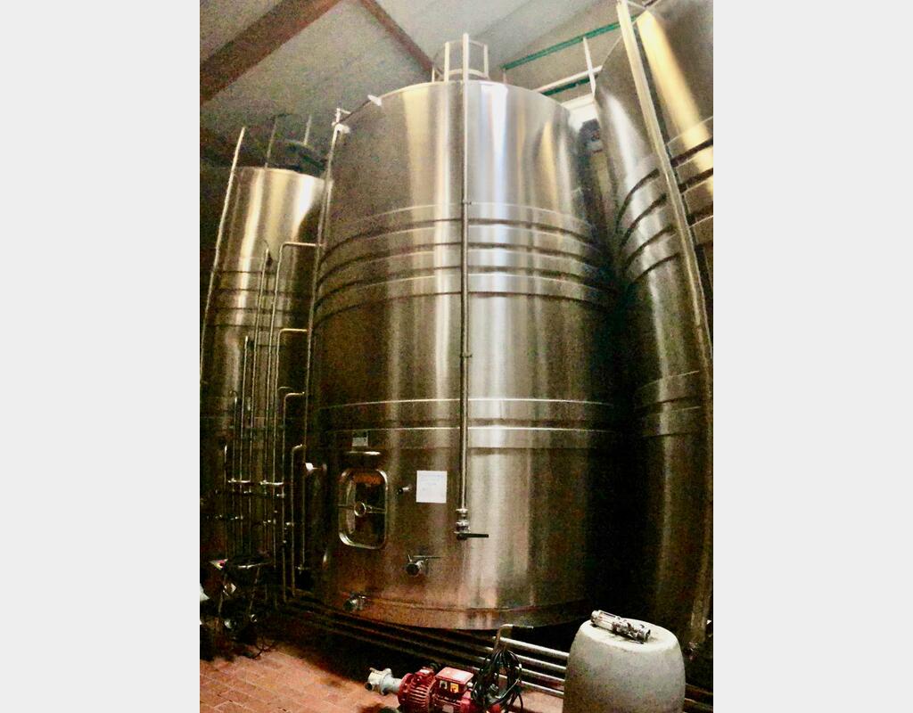 316 stainless steel tank 250 HL (25 000 liters) MVM