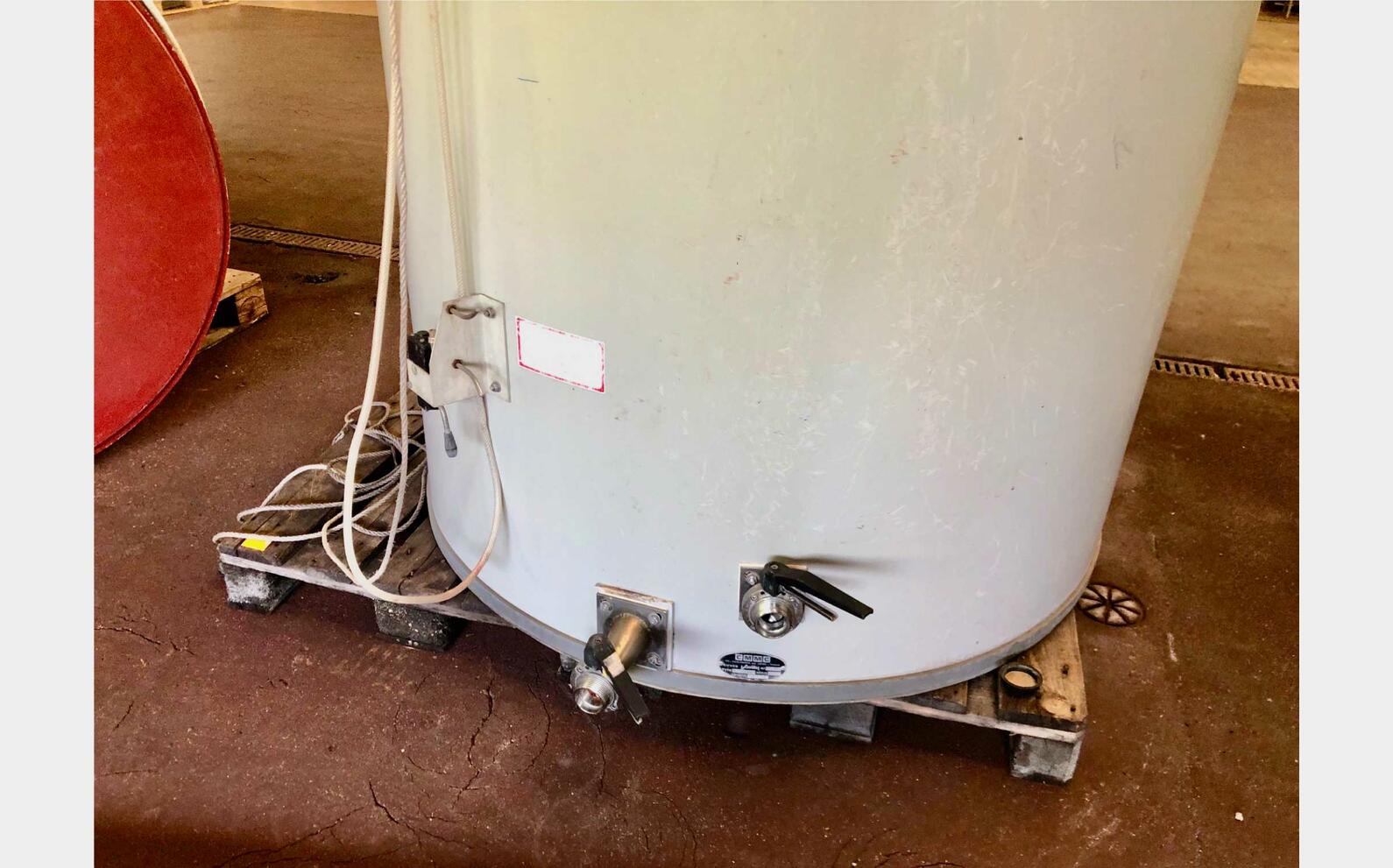 Cuve fibre 30 HL (3000 litres) VASLIN