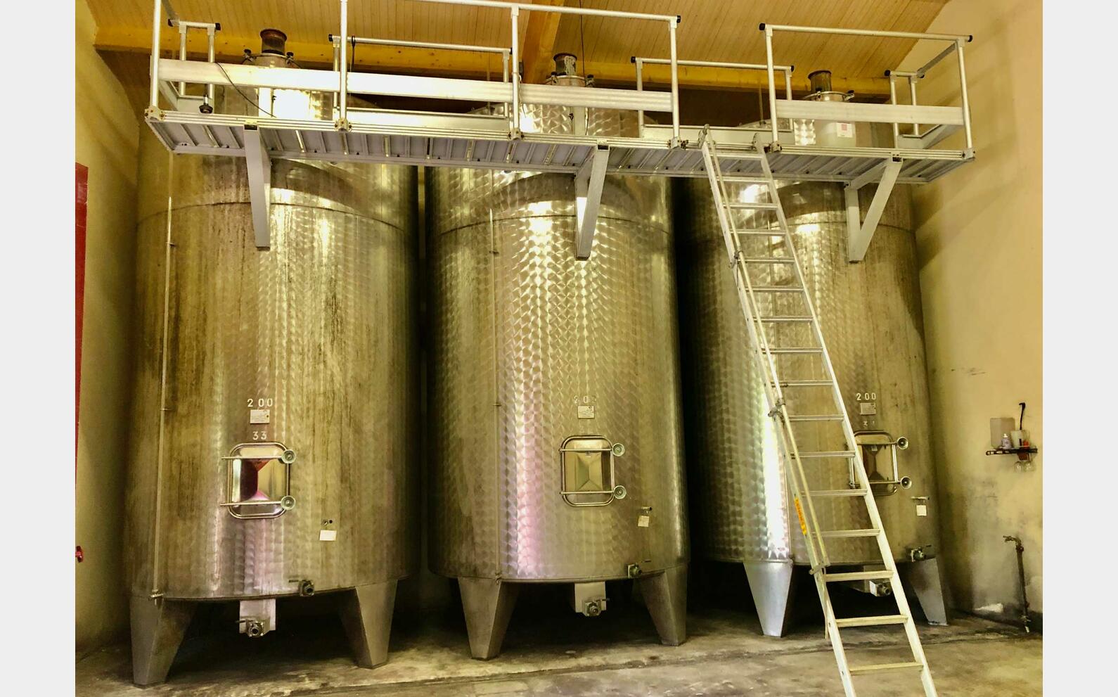 Cuve inox - Sur pieds 200 HL (20 000 litres) LAGOUARDE