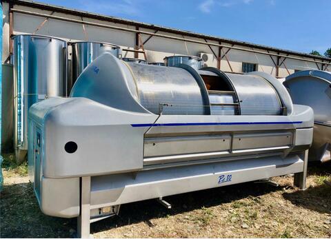 Pneumatic press 80 HL (8,000 liters) PERA