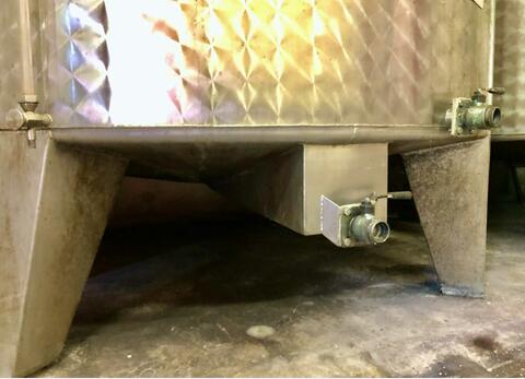 Stainless steel tank - On feet 200 HL (20 000 liters) LAGOUARDE