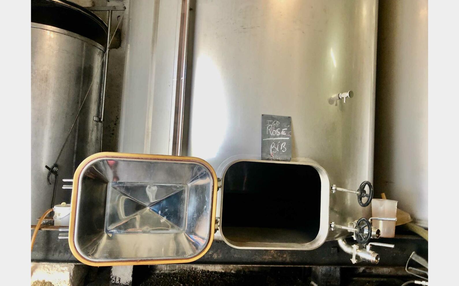 Stainless steel tank - Flat bottom 86 HL (8 600 litres)