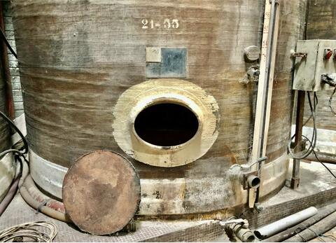 Fiberglass tank - Closed