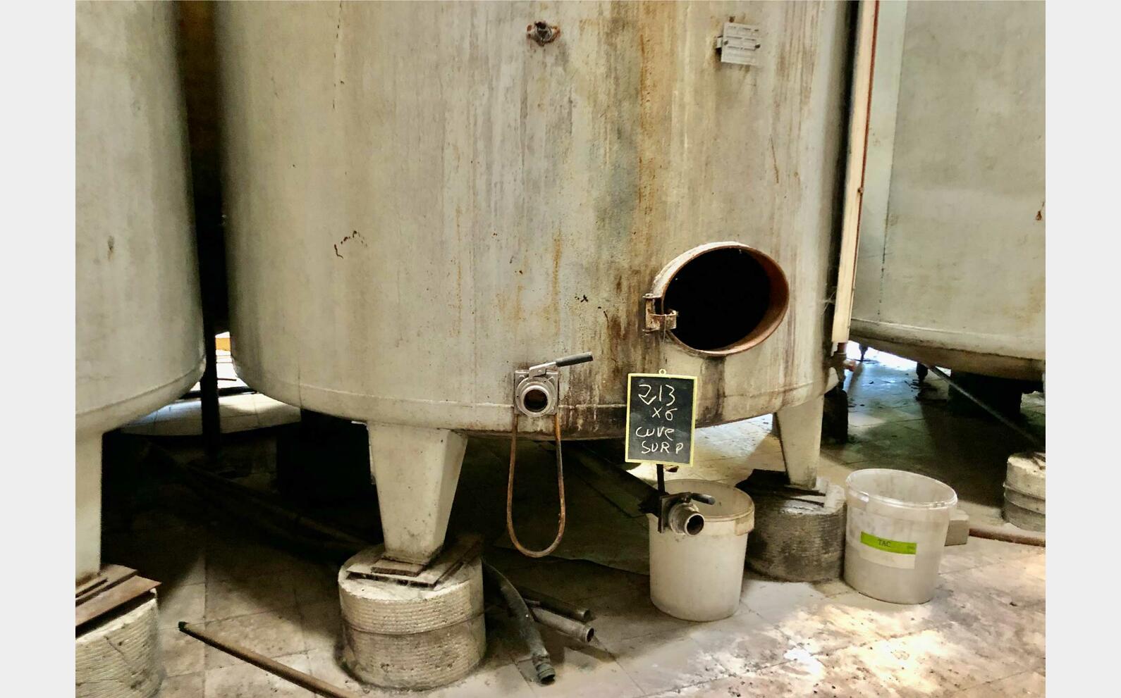 Cuve acier 213 HL (21300 litres)