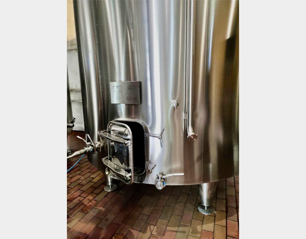 316L stainless steel tank - Insulated and temperature-controlled